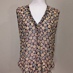Sleeveless blouse